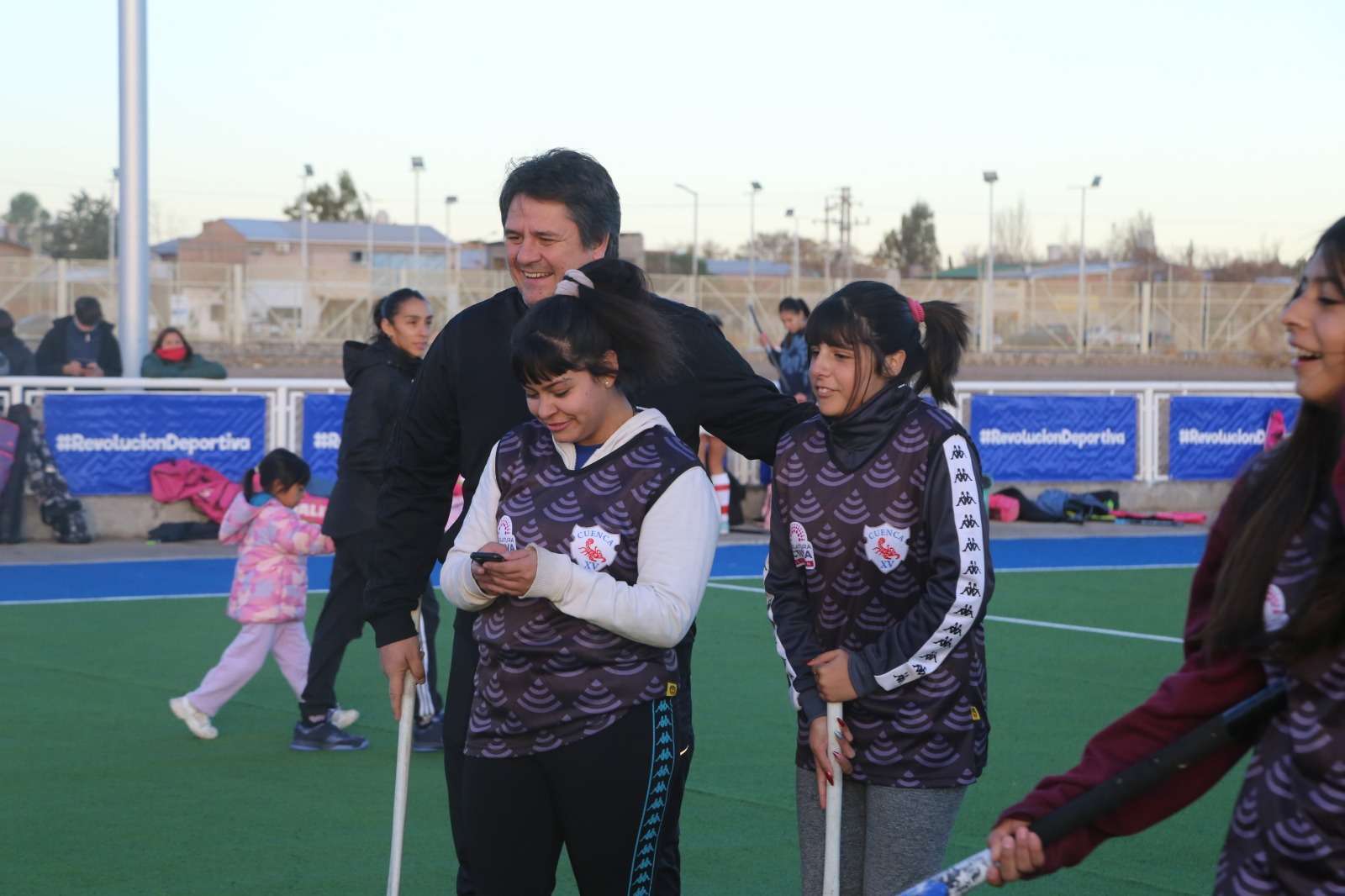 Gaido participó de la inauguración de la nueva cancha de hockey de agua en la Ciudad Deportiva thumbnail