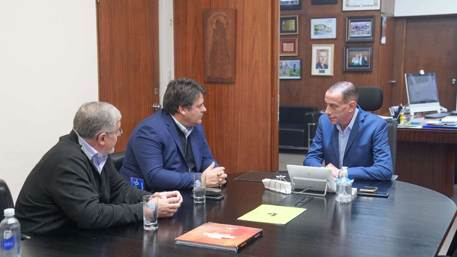 Gaido se reunió con el administrador de Vialidad Nacional por obras para la ciudad y por el socavón de Autovía Norte thumbnail