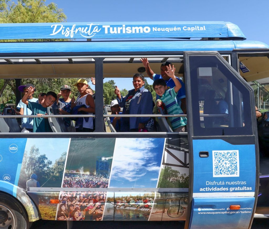Ya están abiertas las inscripciones para las instituciones educativas que quieren conocer la ciudad con el Bus Turístico thumbnail